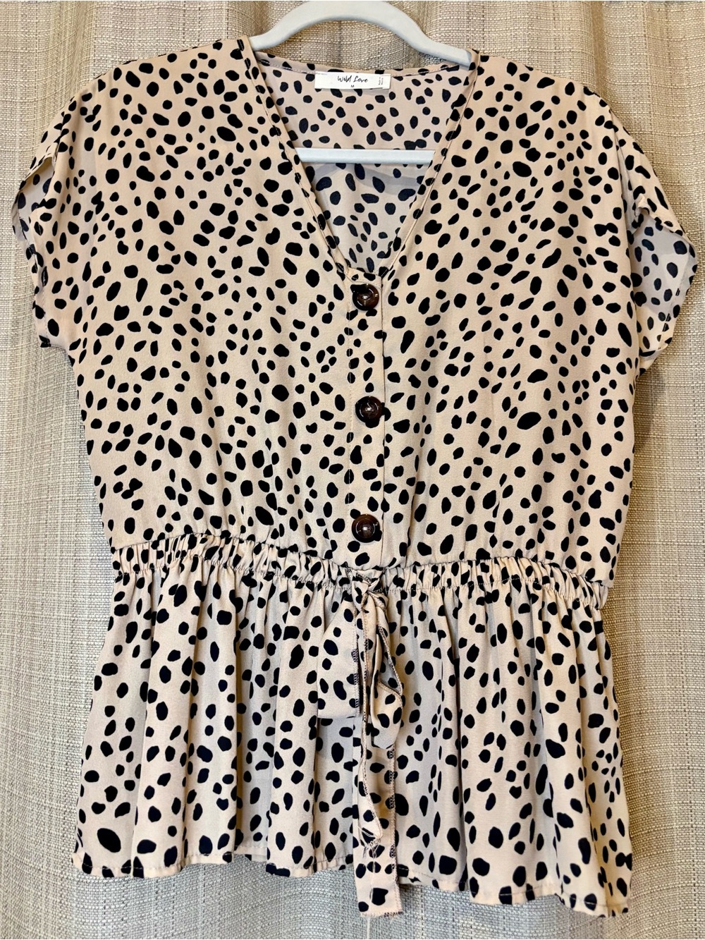 ⭐️ Dalmatian-Print Button-Front Peplum Blouse in Beige and Black